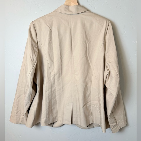 Lane Bryant Khaki Single Button Blazer Size 24 NWOT - Picture 4 of 5